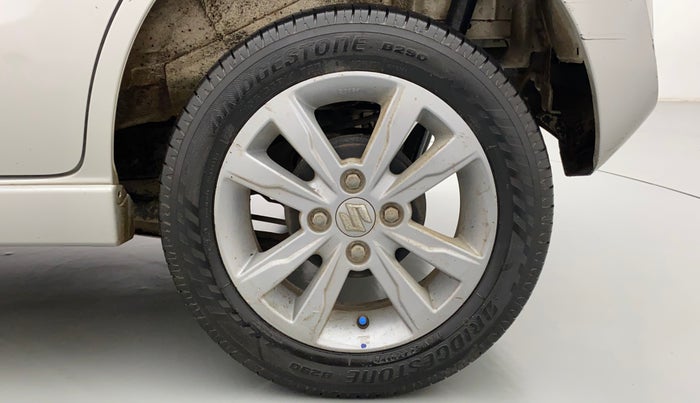 2013 Maruti Wagon R Stingray VXI, Petrol, Manual, 44,439 km, Left Rear Wheel