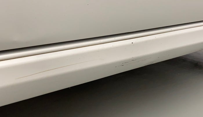2013 Maruti Wagon R Stingray VXI, Petrol, Manual, 44,439 km, Right running board - Minor scratches