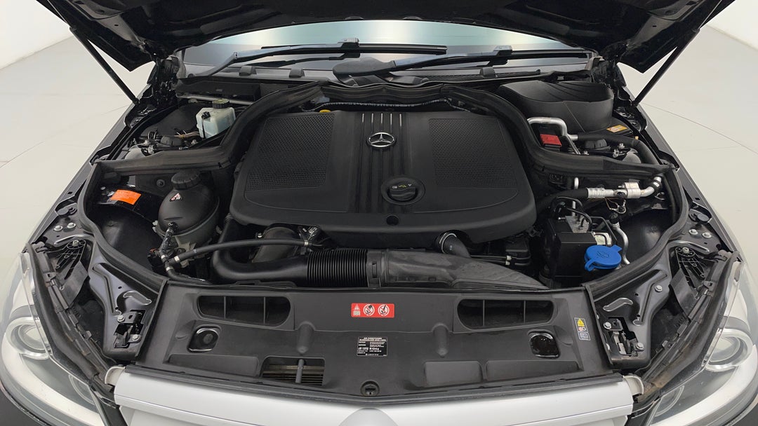 Open Bonnet (Engine)