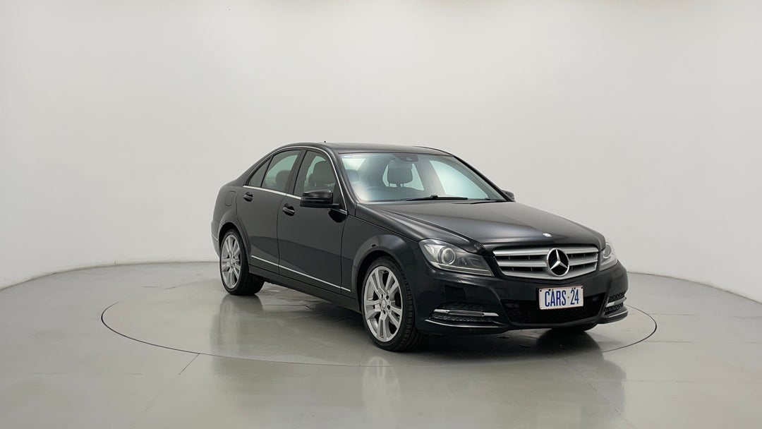 Right Front Diagonal (45- Degree) View