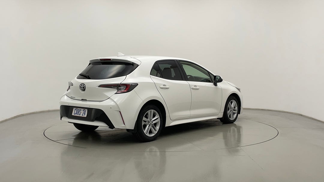 Right Back Diagonal (45- Degree) View