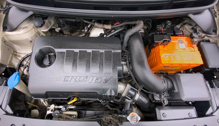 2015 Hyundai Elite i20 ASTA 1.4 CRDI, Diesel, Manual, 76,375 km, Engine Bonet View
