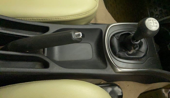 2015 Honda City 1.5L I-VTEC SV, Petrol, Manual, 61,177 km, Gear Lever