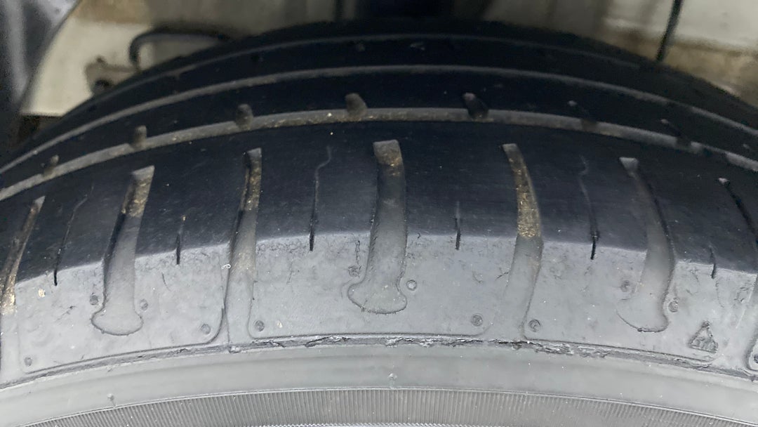 Right Rear Tyre Tread