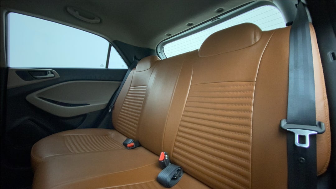 Right Side Rear Door Cabin