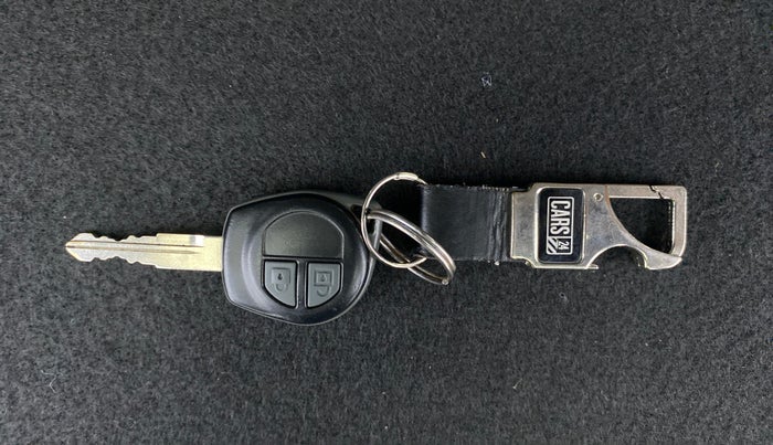 2018 Maruti Wagon R 1.0 VXI, Petrol, Manual, 31,799 km, Key Close Up
