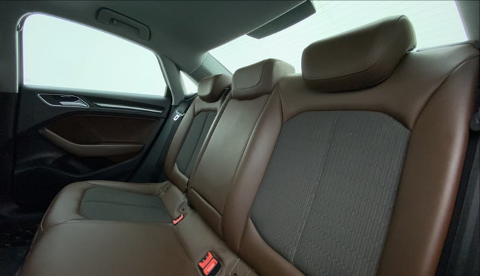 2018 Audi A3 35TDI PREMIUM, Diesel, Automatic, 40,876 km, Right Side Rear Door Cabin