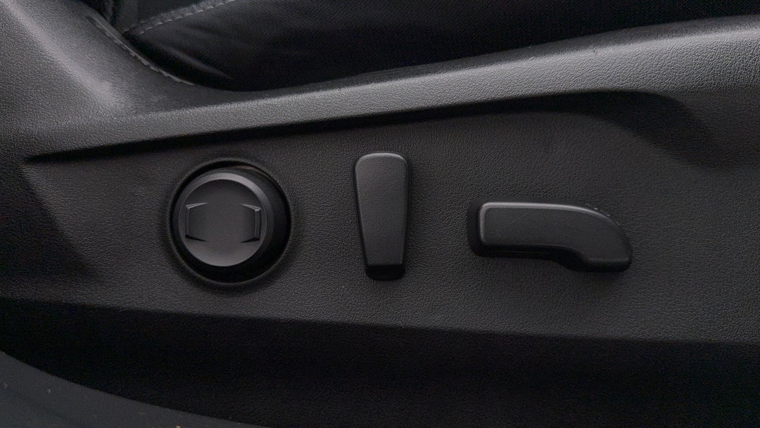 2021 Subaru Outback Awd, Automatic, 53689 km, Drivers Side Adjustment Panel