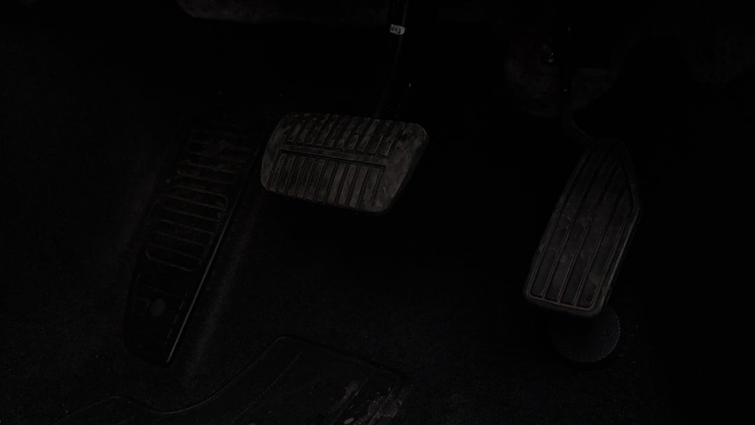 2021 Subaru Outback Awd, Automatic, 53689 km, Pedals and Footmat