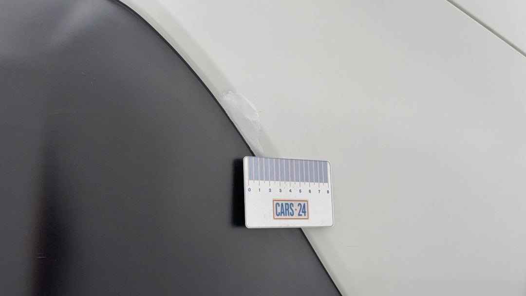 2021 Subaru Outback Awd, Automatic, 53689 km, Bumper Rear Chip