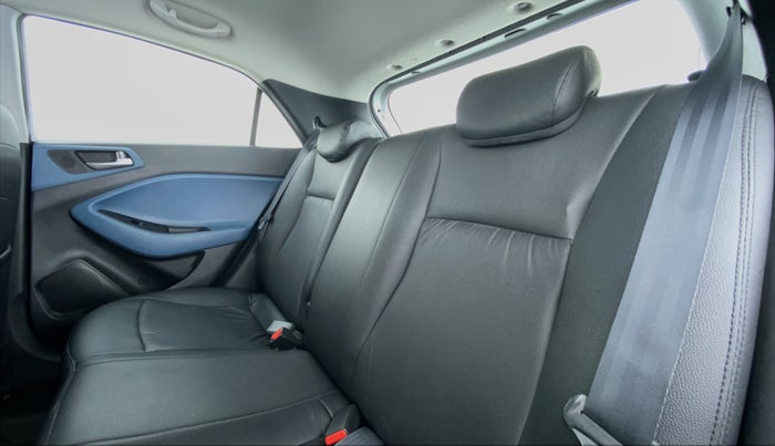 2015 Hyundai i20 Active 1.4 SX, Diesel, Manual, 83,744 km, Right Side Rear Door Cabin