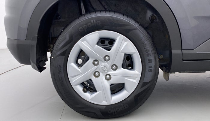 2021 Hyundai VENUE S Plus MT 1.2 Kappa, Petrol, Manual, 10,004 km, Right Rear Wheel