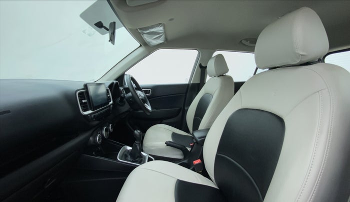 2021 Hyundai VENUE S Plus MT 1.2 Kappa, Petrol, Manual, 10,004 km, Right Side Front Door Cabin