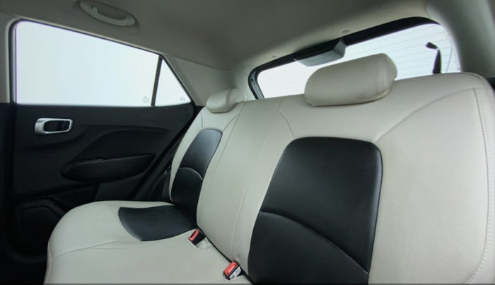 2021 Hyundai VENUE S Plus MT 1.2 Kappa, Petrol, Manual, 10,004 km, Right Side Rear Door Cabin