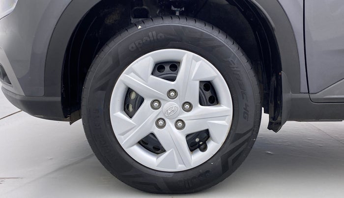2021 Hyundai VENUE S Plus MT 1.2 Kappa, Petrol, Manual, 10,004 km, Left Front Wheel