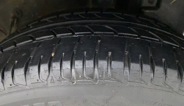 2011 Toyota Etios V, Petrol, Manual, 41,422 km, Left Rear Tyre Tread
