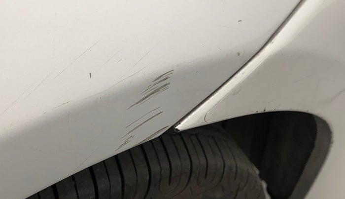 2011 Toyota Etios V, Petrol, Manual, 41,422 km, Right fender - Minor scratches