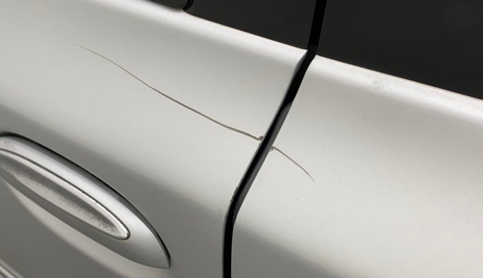 2011 Toyota Etios V, Petrol, Manual, 41,422 km, Front passenger door - Minor scratches