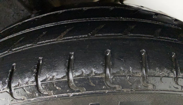 2017 Datsun Redi Go T (O), Petrol, Manual, 40,553 km, Left Rear Tyre Tread