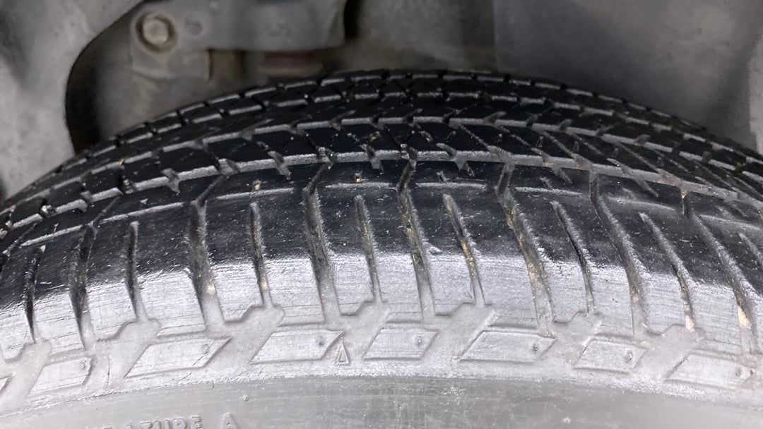 Left Rear Tyre Tread