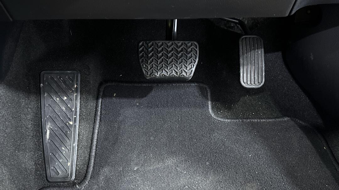 2024 Toyota Corolla Ascent Sport Hybrid, Automatic, 23862 km, Pedals and Footmat