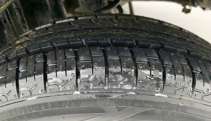 2012 Maruti Zen Estilo LXI CNG, CNG, Manual, 54,758 km, Left Rear Tyre Tread