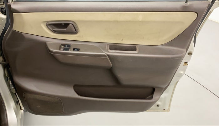 2012 Maruti Zen Estilo LXI CNG, CNG, Manual, 54,758 km, Driver Side Door Panels Control
