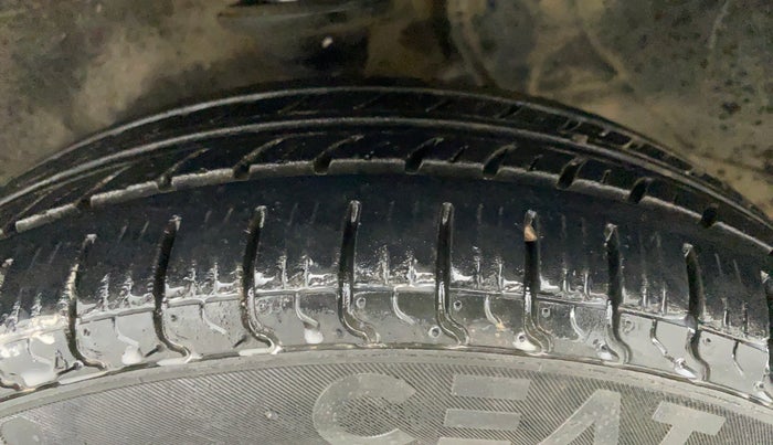 2012 Maruti Zen Estilo LXI CNG, CNG, Manual, 54,758 km, Left Front Tyre Tread