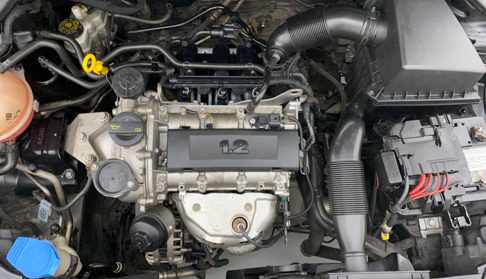 2014 Volkswagen Polo HIGHLINE1.2L PETROL, Petrol, Manual, 82,921 km, Open Bonet