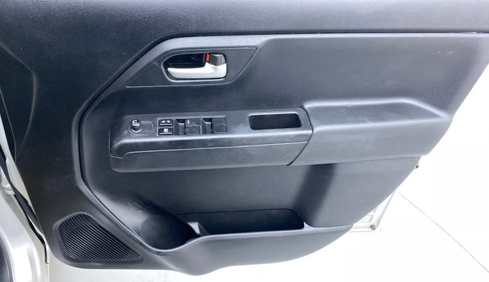 2020 Maruti New Wagon-R VXI 1.0, Petrol, Manual, 15,337 km, Driver Side Door Panels Control