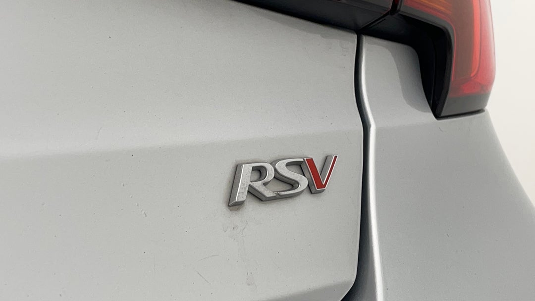 Badge (Boot Right Side)