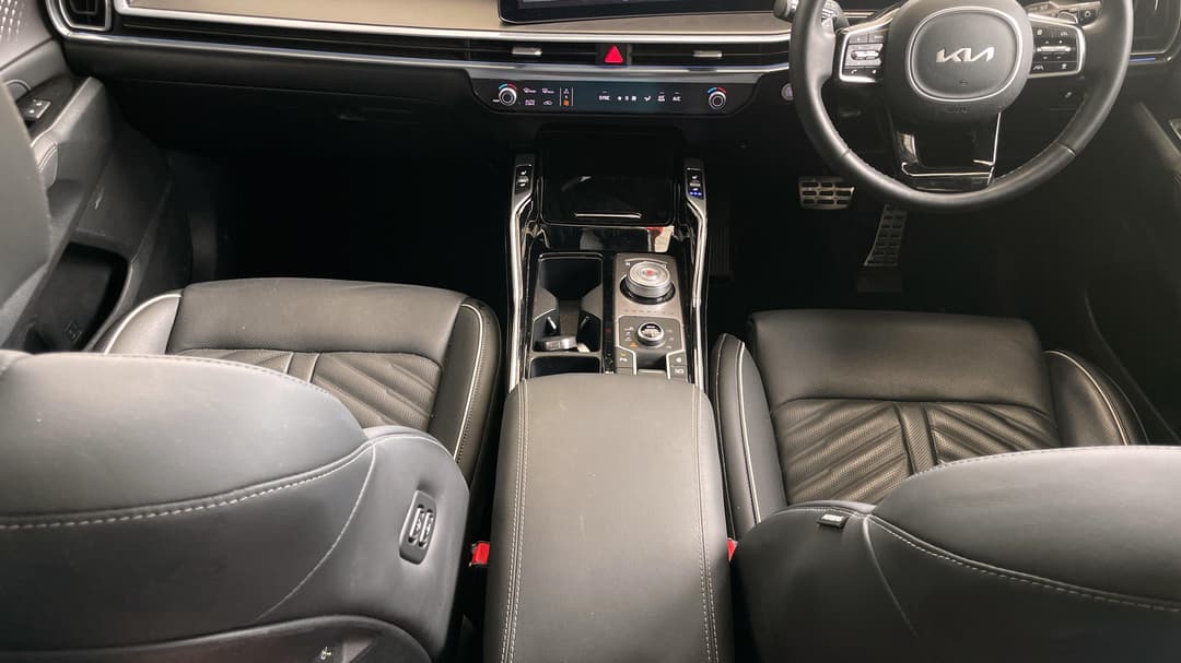 2024 Kia Sorento Gt-line 7 Seat, Automatic, 19135 km, Center Console
