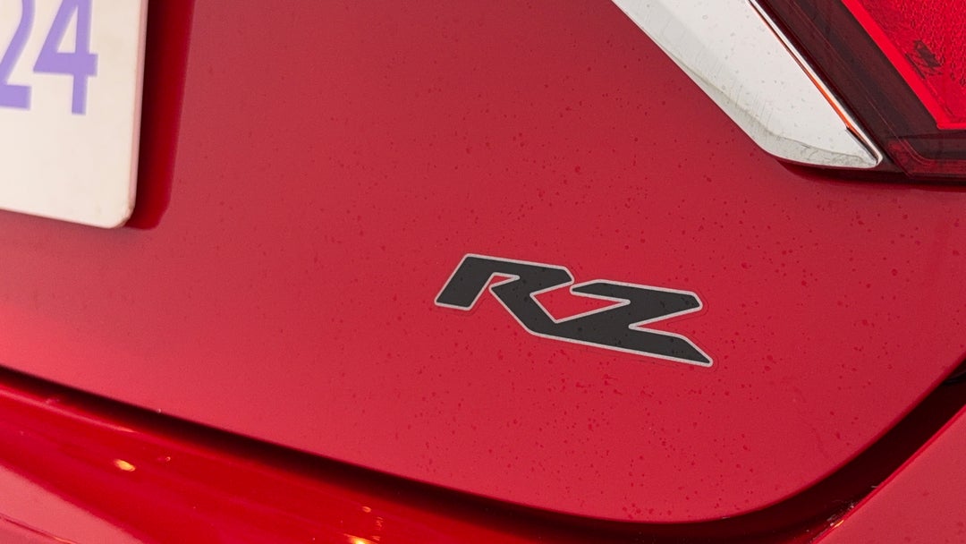 2017 Toyota Camry Rz S.e., Automatic, 90742 km, Badge (Boot Right Side)