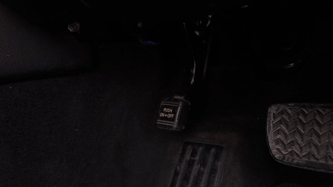 2017 Toyota Camry Rz S.e., Automatic, 90742 km, Handbrake