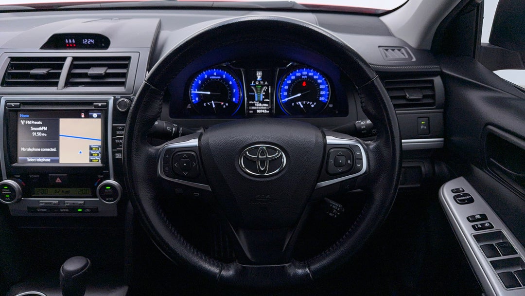2017 Toyota Camry Rz S.e., Automatic, 90742 km, Steering Wheel Close-up