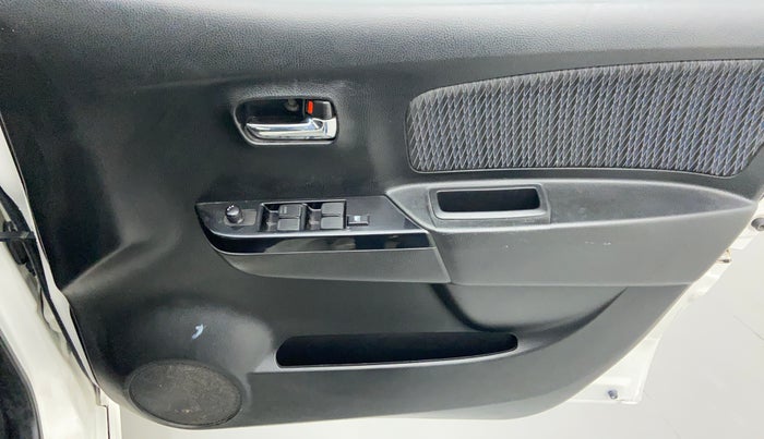 2016 Maruti Wagon R Stingray VXI, Petrol, Manual, 50,757 km, Driver Side Door Panels Control