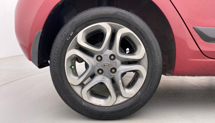 2019 Hyundai Elite i20 ASTA 1.2 (O), Petrol, Manual, 38,450 km, Right Rear Wheel