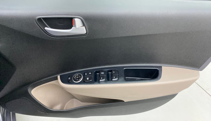 2017 Hyundai Grand i10 SPORTZ (O) 1.2 AT VTVT, Petrol, Automatic, 28,261 km, Driver Side Door Panels Control