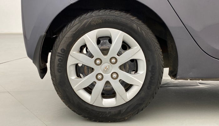 2015 Hyundai Eon MAGNA PLUS, Petrol, Manual, 54,862 km, Right Rear Wheel