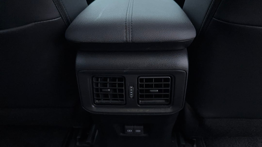 Rear A/C Vent