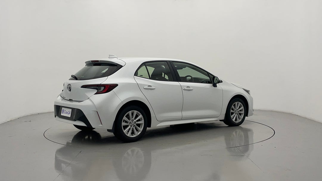 Right Back Diagonal (45- Degree) View