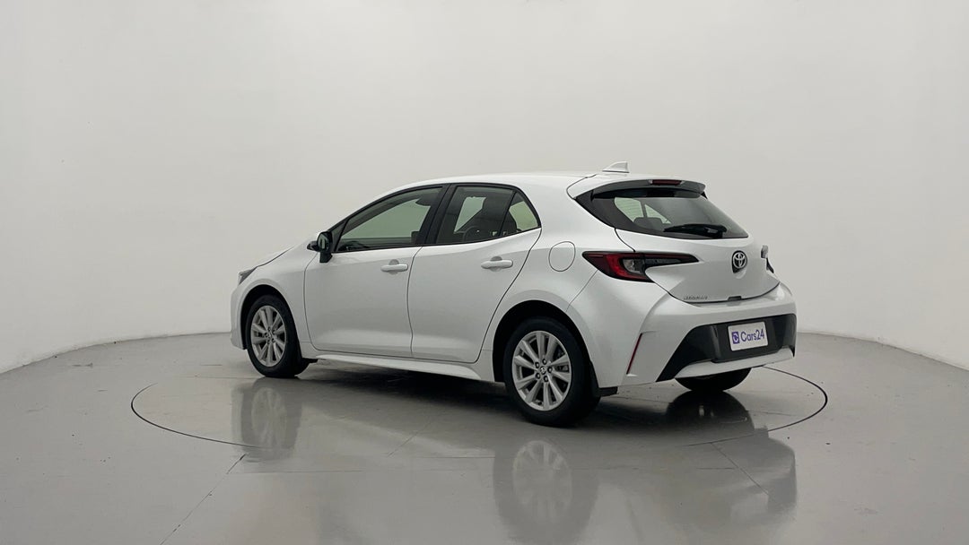 Left Back Diagonal (45- Degree) View