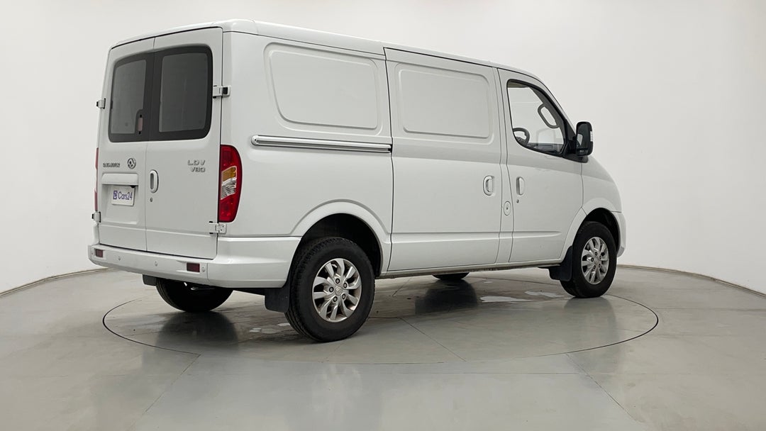 Right Back Diagonal (45- Degree) View