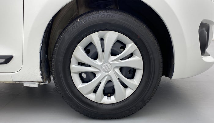 2020 Maruti Swift VXI D, Petrol, Manual, 61,446 km, Right Front Wheel