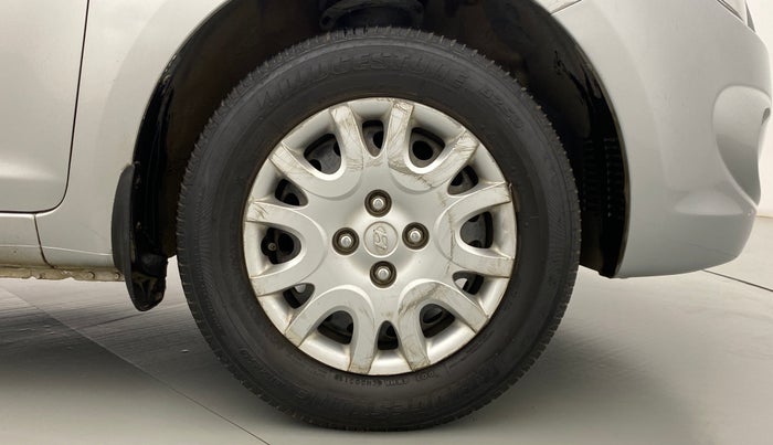 2010 Hyundai i20 MAGNA 1.2 VTVT, Petrol, Manual, 83,505 km, Right Front Wheel