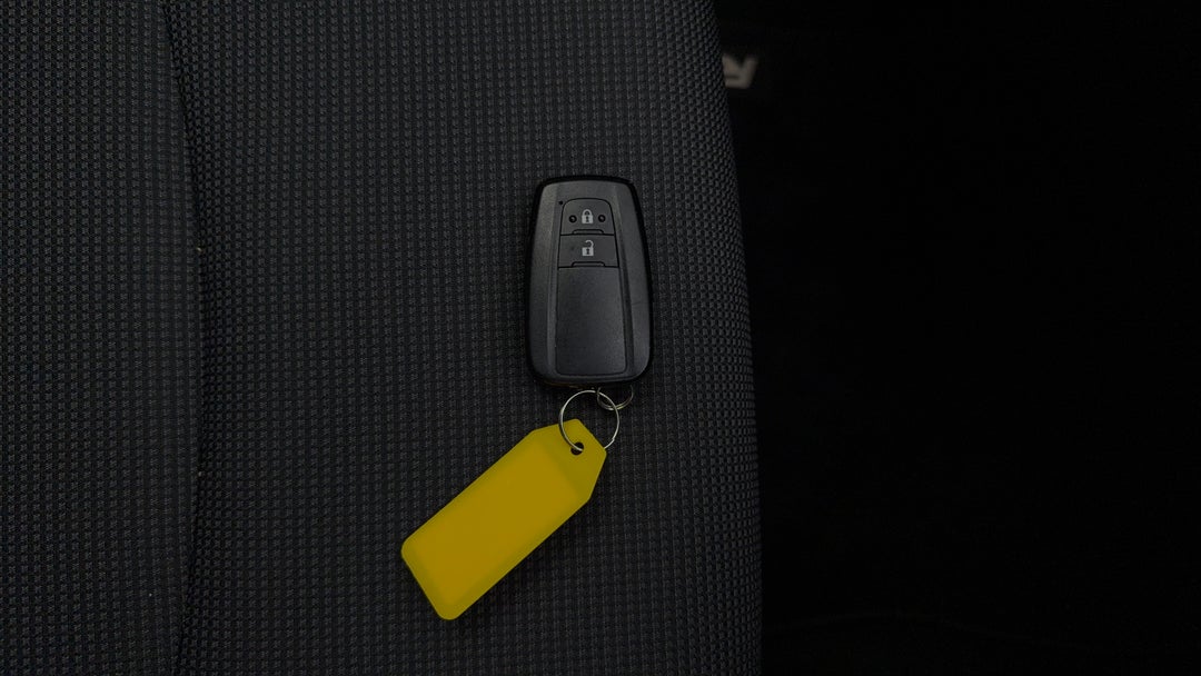 2022 Toyota RAV4 Gx (awd) Hybrid, Automatic, 16139 km, Key Close-up