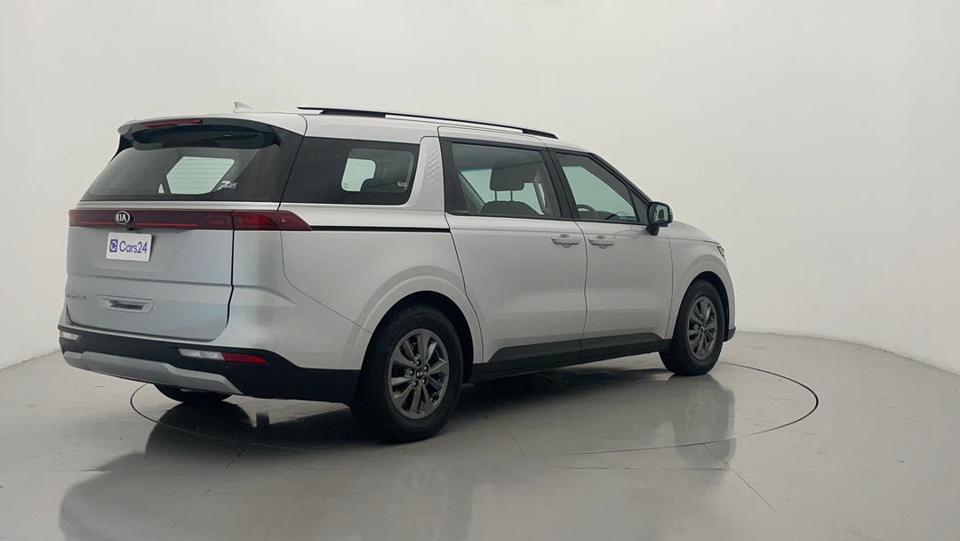 Right Back Diagonal (45- Degree) View