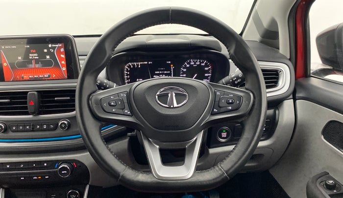 2020 Tata ALTROZ XZ 1.2, Petrol, Manual, 9,326 km, Steering Wheel Close Up