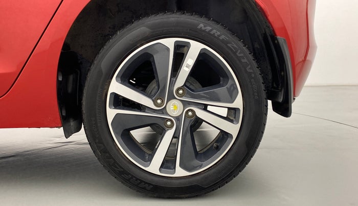 2020 Tata ALTROZ XZ 1.2, Petrol, Manual, 9,326 km, Left Rear Wheel