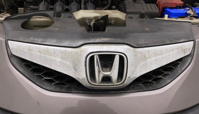 2014 Honda Brio VX MT, Petrol, Manual, 20,514 km, Front bumper - Chrome strip damage